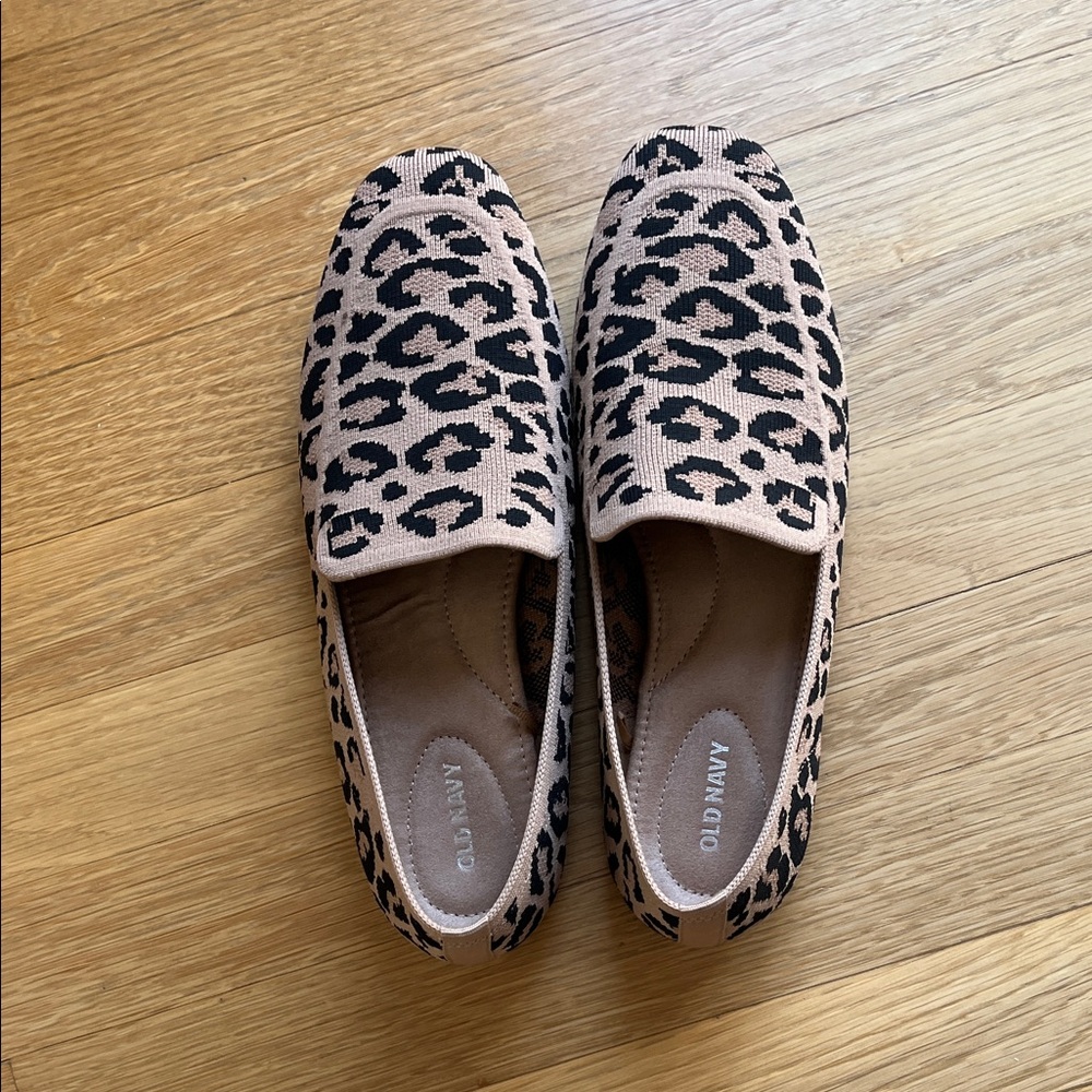 Old Navy Leopard Print Knit Loafers